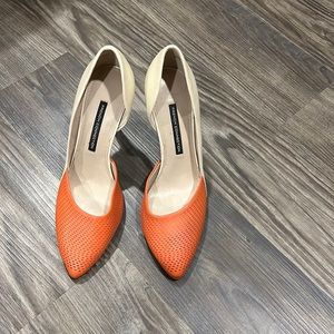 Orange and neutral pumps